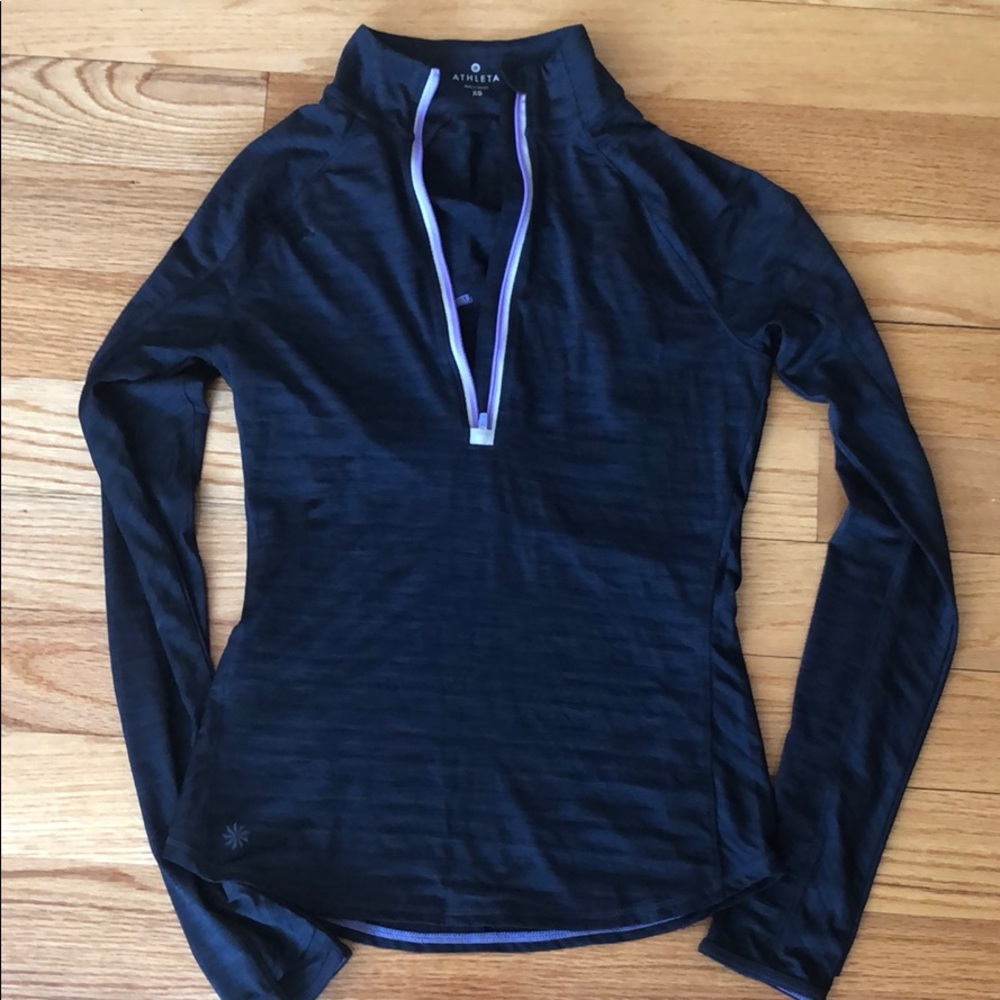 Athleta pullover in navy and purple